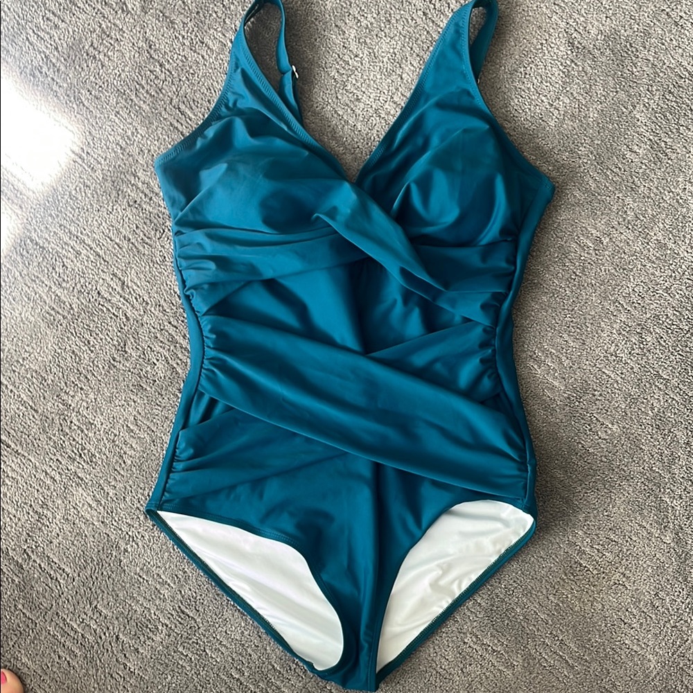 Smismivo Swimwear
